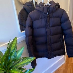 Aritzia Super puff jacket original lenght, vegan, black